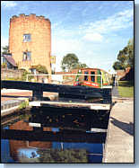 Historical places to visit on a canal boating holiday